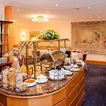 Centro Goya City, Trademark Collection By Wyndham 3*