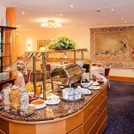 Centro Goya City, Trademark Collection By Wyndham 3*