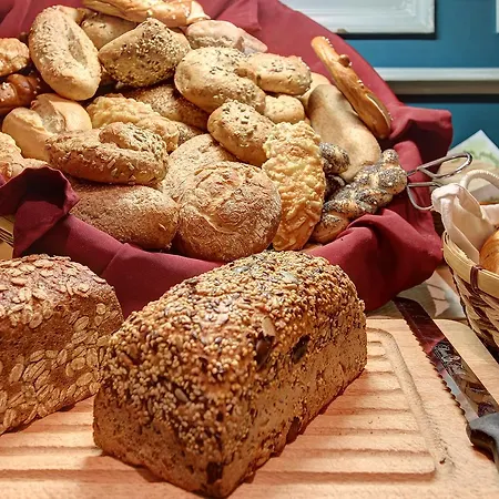 Centro Goya City, Trademark Collection By Wyndham 3* Wolfsburg