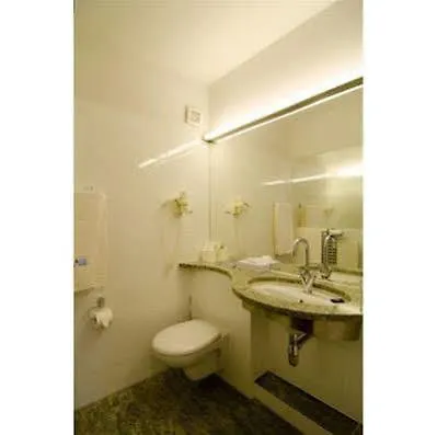 Centro Goya City, Trademark Collection By Wyndham 3* Wolfsburg