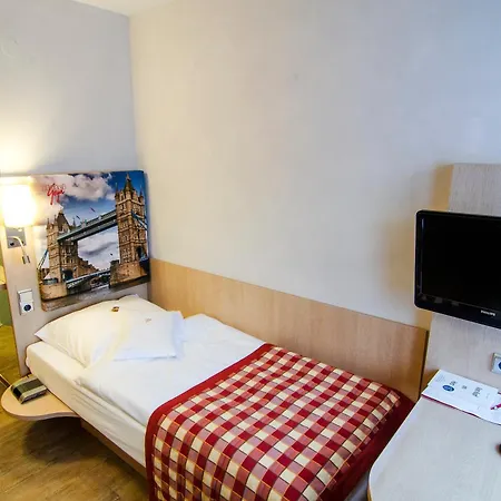 Centro Goya City, Trademark Collection By Wyndham Wolfsburg