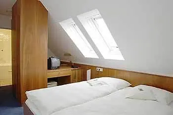 Centro Goya City, Trademark Collection By Wyndham 3*