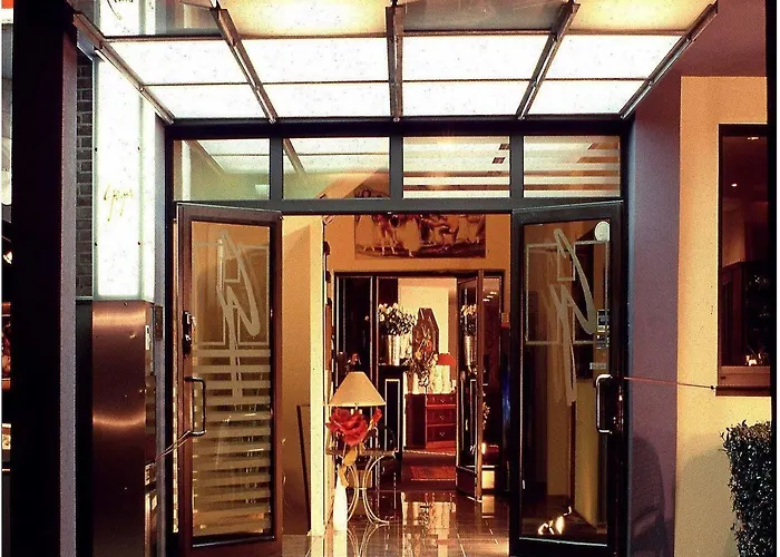 Centro Goya City, Trademark Collection By Wyndham 3*